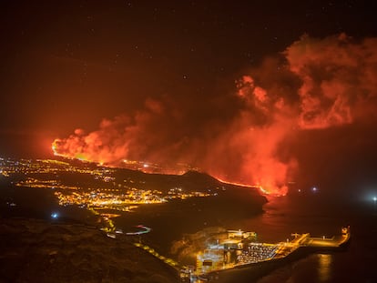 Volcán de La Palma, de noche.