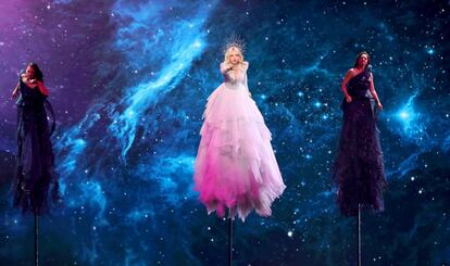 Australia: Kate Miller - Heidke con 'Zero Gravity'.