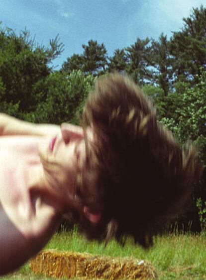 Fotografía de Ryan McGinley, en la exposición <i>Beautiful Losers.</i>