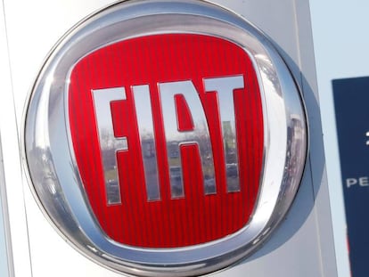 Logos de Fiat y Peugeot.