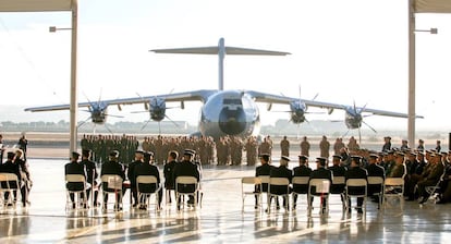 El primer avi&oacute;n de transporte militar Airbus A400M adquirido por Espa&ntilde;a, en la base a&eacute;rea de Zaragoza.