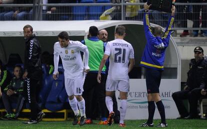 Benítez substitui Cheryshev contra o Cádiz.