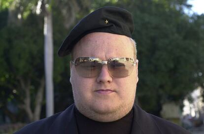 Kim Dotcom, alias de Kim Schmidtz, supuesto jefe de Megaupload, ha pedido la libertad bajo fianza, decisión que el juez neozelandés ha pospuesto a mañana o miércoles.