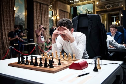 Fabiano Caruana, al inicio de la 7ª ronda este sábado en el Palacio de Santoña