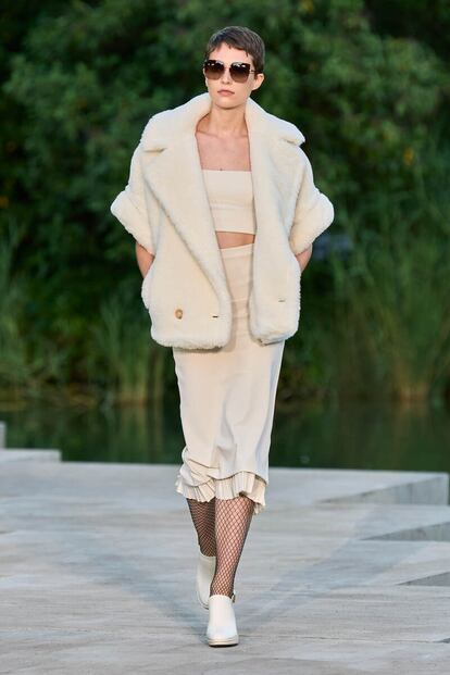 Max Mara Resort S23 Look 13