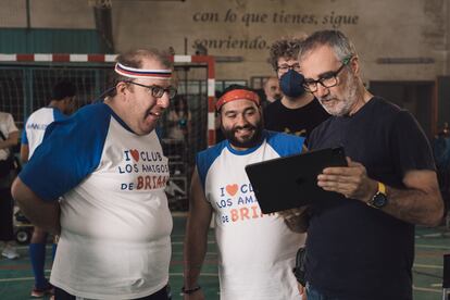 Javier Fesser, en el rodaje de 'Campeonex' con José de Luna (izquierda) y Jesús Lago.