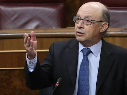 Cristóbal Montoro, ministro da Fazenda.