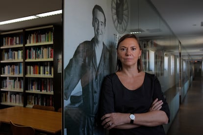 Laura García Lorca, sobrina de Federico García Lorca, en la Fundación García Lorca de Madrid, en 2008.