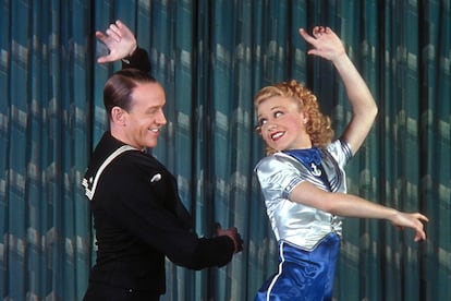 Ginger Rogers – Aunque el monocromatismo de la época no nos permitió disfrutar durante años de los matices tonales de su pelo, la que conformara junto a Fred Astaire la pareja de baile más legendaria del séptimo arte fue también la primera pelirroja de la historia en ganar el Oscar a la mejor actriz, por la película Espejismo de amor en 1941.