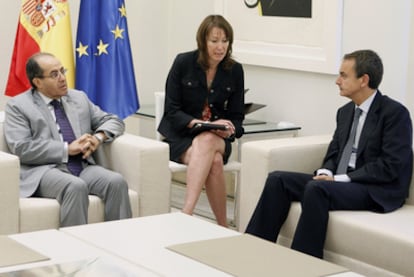 Rodríguez Zapatero, con Mahmud Jibril, presidente del Consejo Nacional de Transición libio.