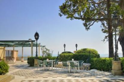 Terraza en la Alameda Apodaca, en Cádiz.