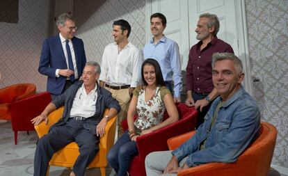 Desde la izquierda, sentados Carlos Chausson, Sara Blanch y Laurent Pelly. De pie, Corrado Rovaris, Anicio Zorzi Giustiniani, Joan Martín-Royo y Francisco Escala, este martes en el Teatro de la Maestranza de Sevilla.