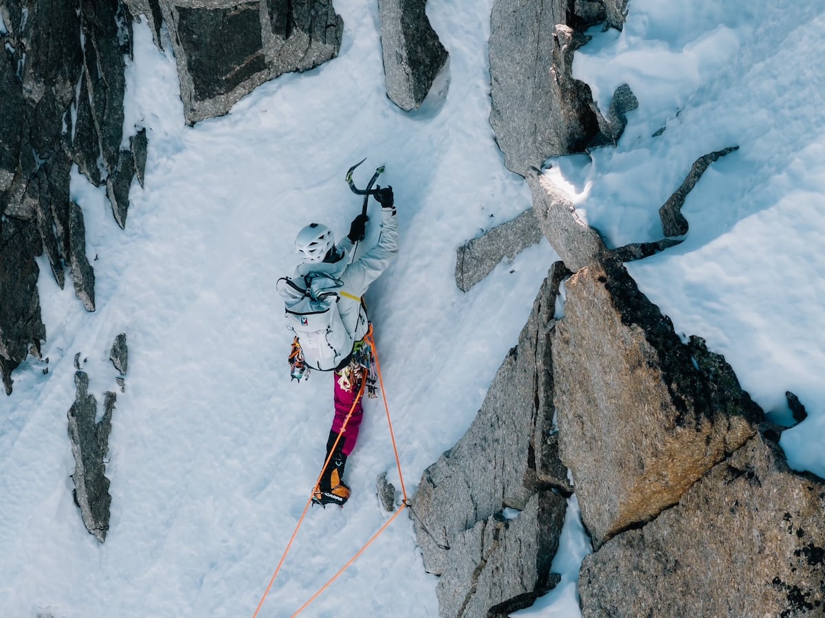 Charles Dubouloz, el icono del alpinismo mundial que se retira a los 36 años y emula al inigualable Walter Bonatti con una gira de despedida