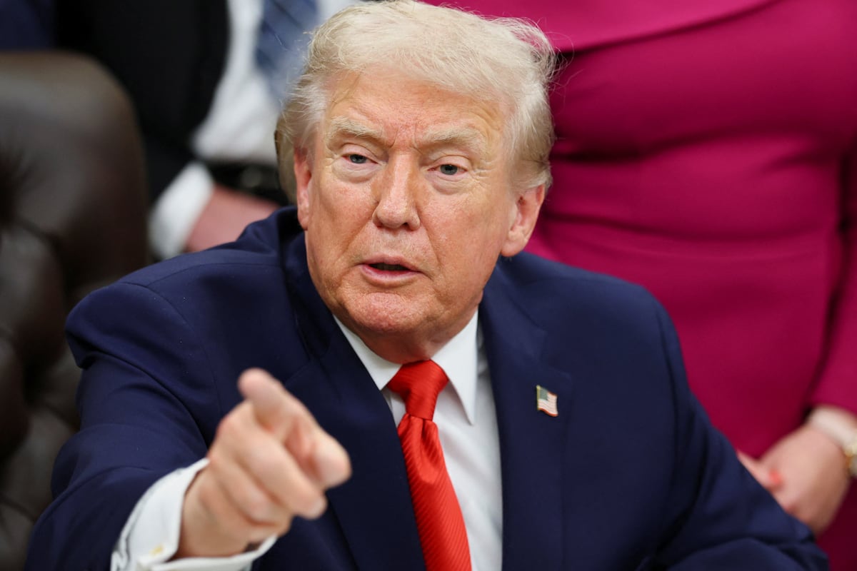 トランプ攻撃、ペトロは外交などで反撃