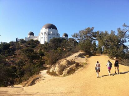 El parque Griffith. Al fondo, el observatorio donde se rodó 'Rebelde sin causa'.