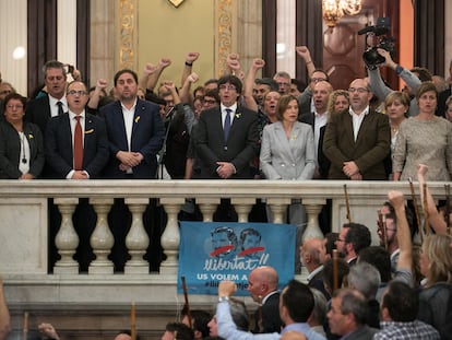 ‘Tornarà a ser rica i plena’ es converteix en una sàtira plena de mala llet de la història recent de Catalunya.