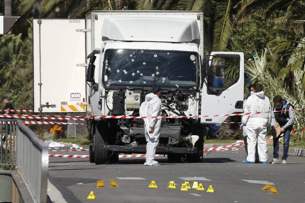 Detenido en Tarifa un joven seguidor del ISIS obsesionado con atentados masivos cometidos en Europa