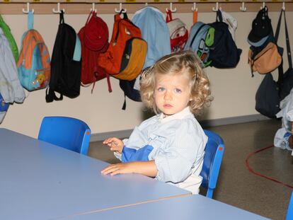 La princesa de Asturias en su primer día en la Escuela Infantil de la Guardia Real, en 2007.