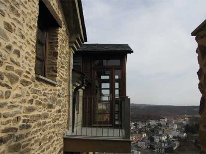 La Posada de las Misas aprovecha los muros de una casa solariega del siglo XV de Puebla de Sanabria (Zamora).