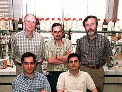 De izquierda a derecha y de arriba abajo, Josep M. Ribó, Francesc Sagues, Josep Clavet, Raimon Rubires y Joaquim Courats.