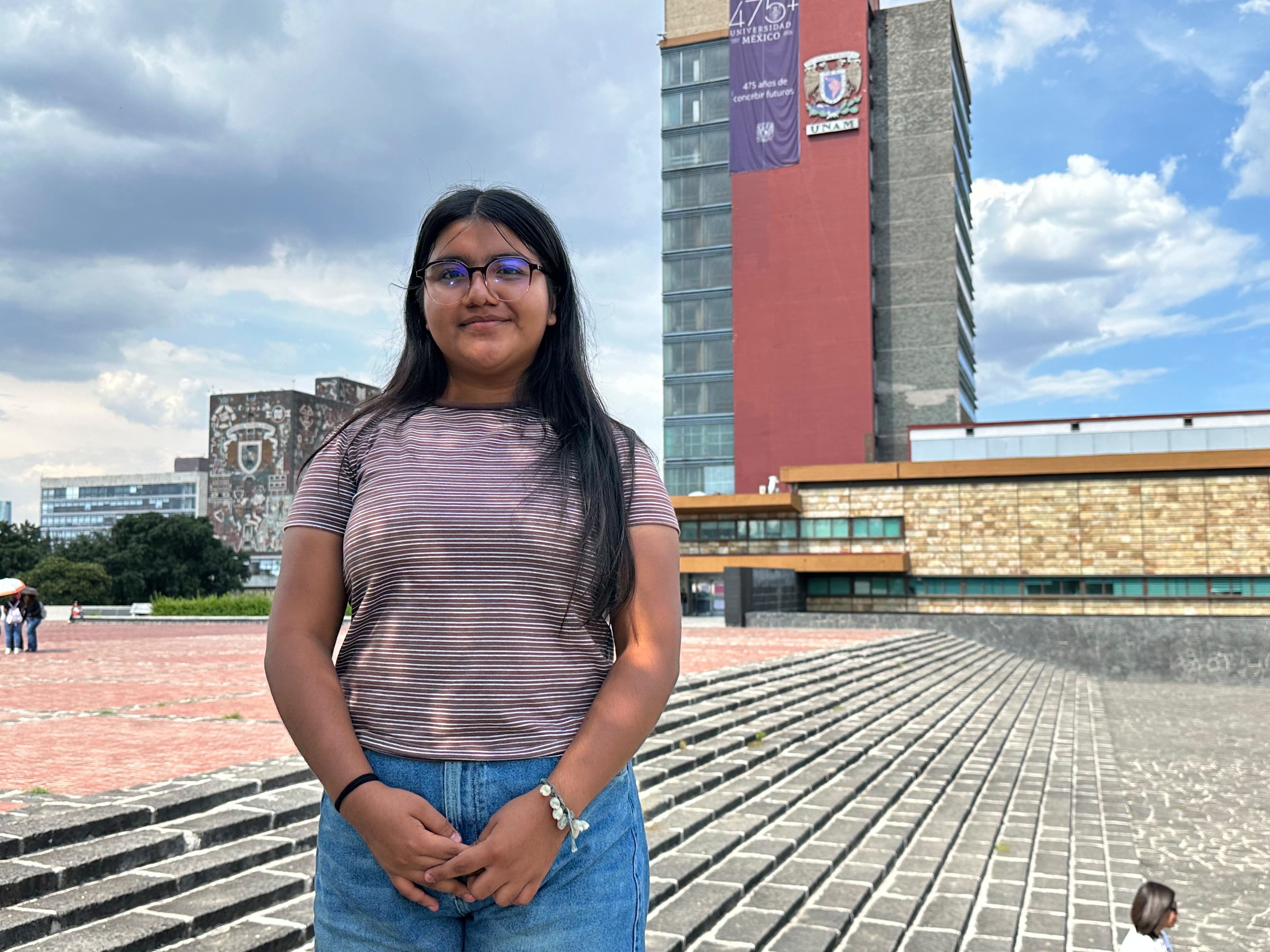 Karely Ramírez, aspirante a Medicina con examen cancelado.