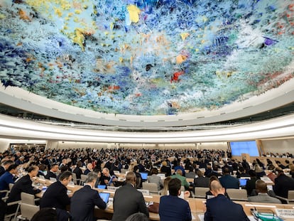 El Consejo de Derechos Humanos de la ONU reunido en Ginebra, el 24 de febrero pasado, bajo la cúpula pintada por Miquel Barceló.