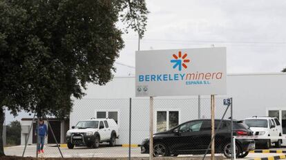 Berkeley se desploma un 30% en Bolsa ante la posible prohibición de las minas de uranio en España