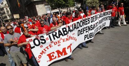 Los trabajadores de la EMT harán huelga los días 21, 22, 23 y 24 de junio.