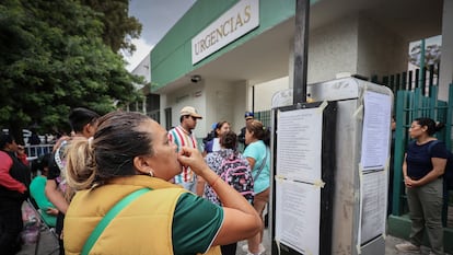 Listas de personas lesionadas por la explosión internadas en el Hospital Rubén Leñero.