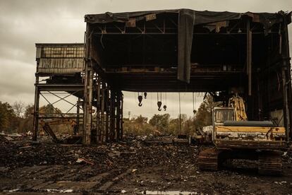 Youngstown también desmonta fábricas