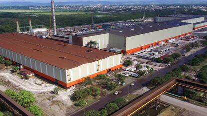 La planta de la empresa ArcelorMittal en el municipio de Lázaro Cárdenas (Estado de Michoacán).