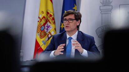 El ministro de Sanidad, Salvador Illa, en la rueda de prensa este jueves en el Palacio de La Moncloa, en Madrid.