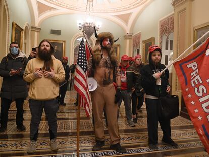 Partidarios de Donald Trump durante el asalto al Capitolio de Estados Unidos, el pasado 6 de enero.
