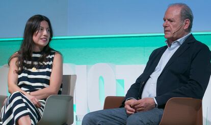 Gabriela Salord, CEO y cofundadora de Rowse, junto a José María Párraga, subdirector general de la Fundación Incyde de las Cámaras de Comercio.