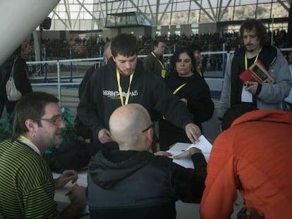 Imatge d'arxiu d'una assemblea celebrada per la CUP al desembre de 2015.