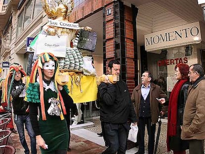 Una procesión contra el consumismo en el centro de Valencia en diciembre de 2019.