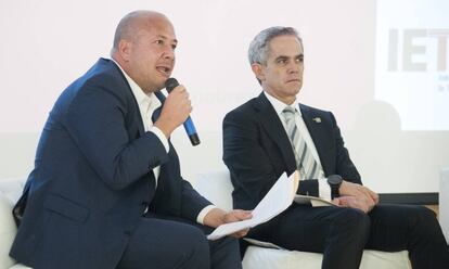 Enrique Alfaro y Miguel Ángel Mancera, en septiembre de 2016.