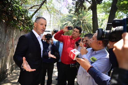 Alejandro Murat, exgobernador de Oaxaca, asistió a la casa de campaña de Xóchitl Gálvez, el 27 marzo 2024.