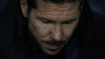 Simeone,durante el partido del pasado martes en el Camp Nou.