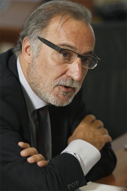 El director general de la DGT, Pere Navarro, durante una entrevista en octubre de 2008.