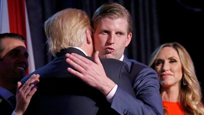 Eric Trump

Qué hace: Oh, sorpresa: también ocupa la vicepresidencia ejecutiva de la Organización Trump junto a sus hermanos.Es el fundador de las bodegas Trump Winery y de la Fundación Eric Trump, que recuda dinero para los niños del St. Jude's Children's Research Hospital.