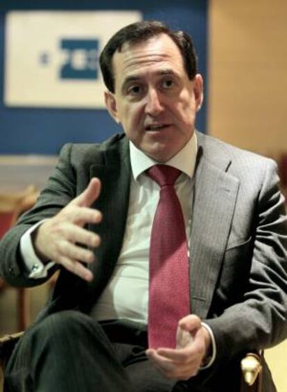 El presidente de seguros Mapfre, Antonio Huertas, durante una entrevista con Efe en la que explicó su visión de la crisis económica y aportó algunas propuestas para que España abandone la recesión.