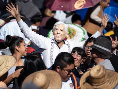 López Obrador celebra un año de gobierno, en imágenes