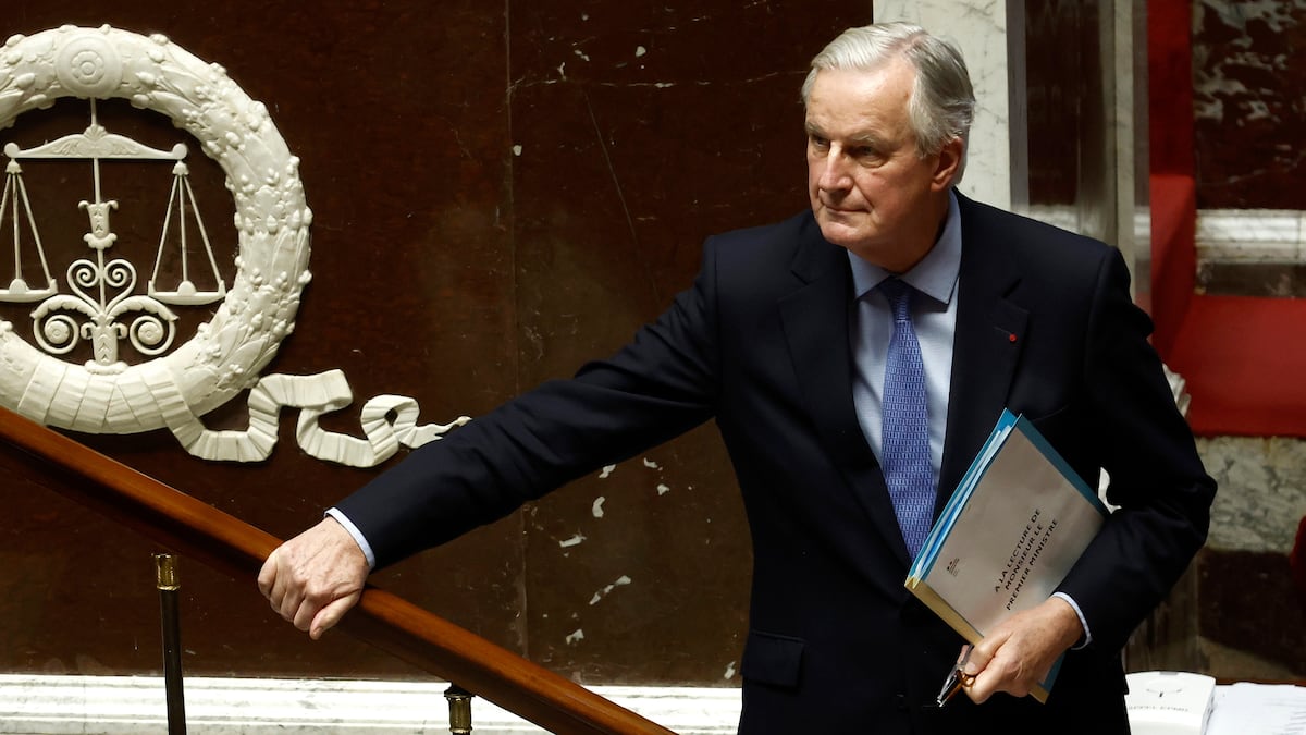 Francia se pide sin gobierno que apoye la petición y el nuevo rechazo de una moción de censura contra Barnier | Internacional