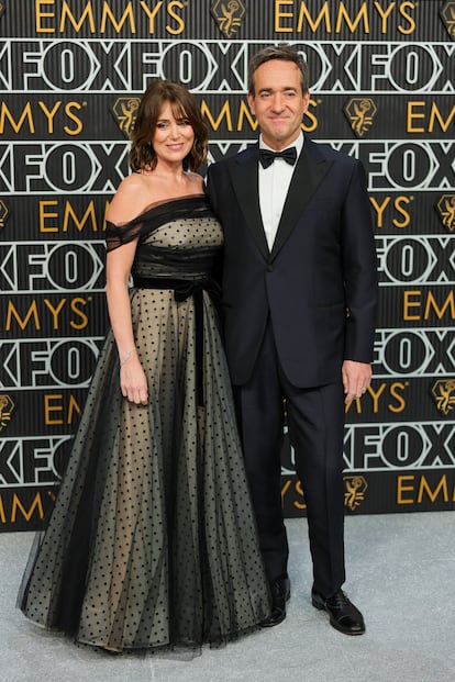  Keeley Hawes junto a su pareja el actor Matthew Macfadyen, que se llevó el Emmy por su papel de Tom en la serie 'Succession'.