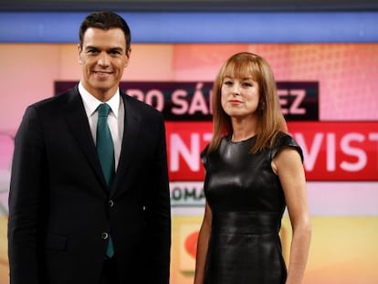 Pedro S&aacute;nchez, con la periodista Gloria Lomana. 