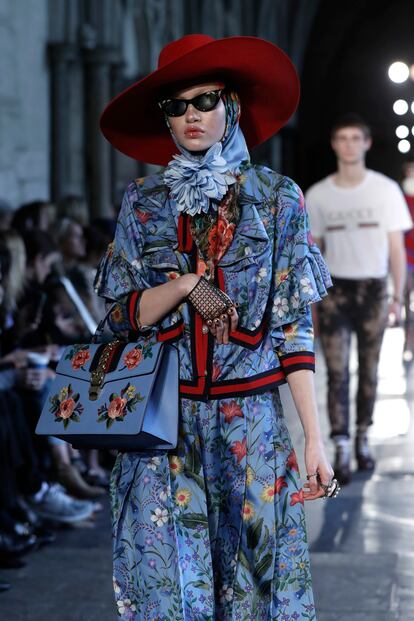 Gucci Cruise 2017 &#8211; Runway