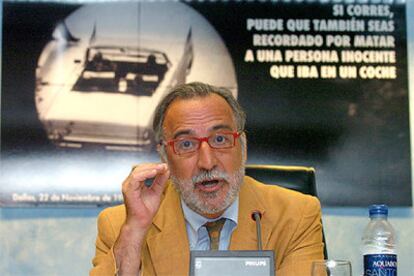 El director general de Tráfico, Pere Navarro, durante la rueda de prensa ofrecida esta mañana en Madrid.