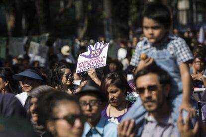 Manifestación en contra del acoso y la violencia de género desde Ecatepec, Estado de México, hasta la Ciudad de México.