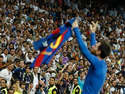 La afici&oacute;n del Bernab&eacute;u, en la celebraci&oacute;n del segundo gol de Messi.
